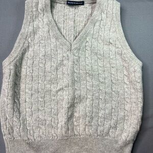 Brandy Melville Light Gray V-Neck Sweater Vest